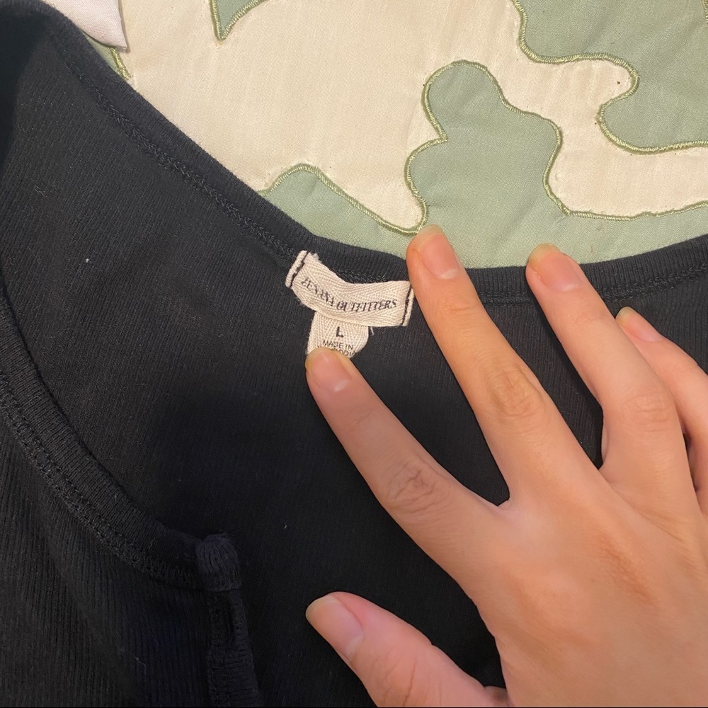 Henley zenana outfitters top - Picture 2 of 2